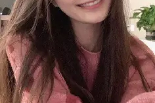 黄一鸣新男友首次露脸秀恩爱闪闪长得超像他回应与闺蜜的矛盾