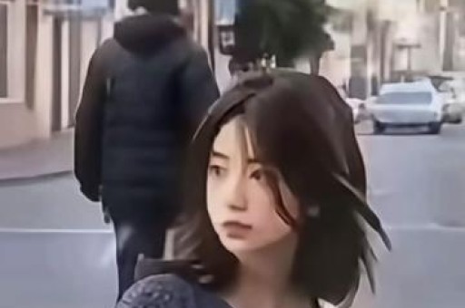明星八卦！夜色甜蜜约会甜蜜瞬间定格《关注小玉妹每天聊八卦